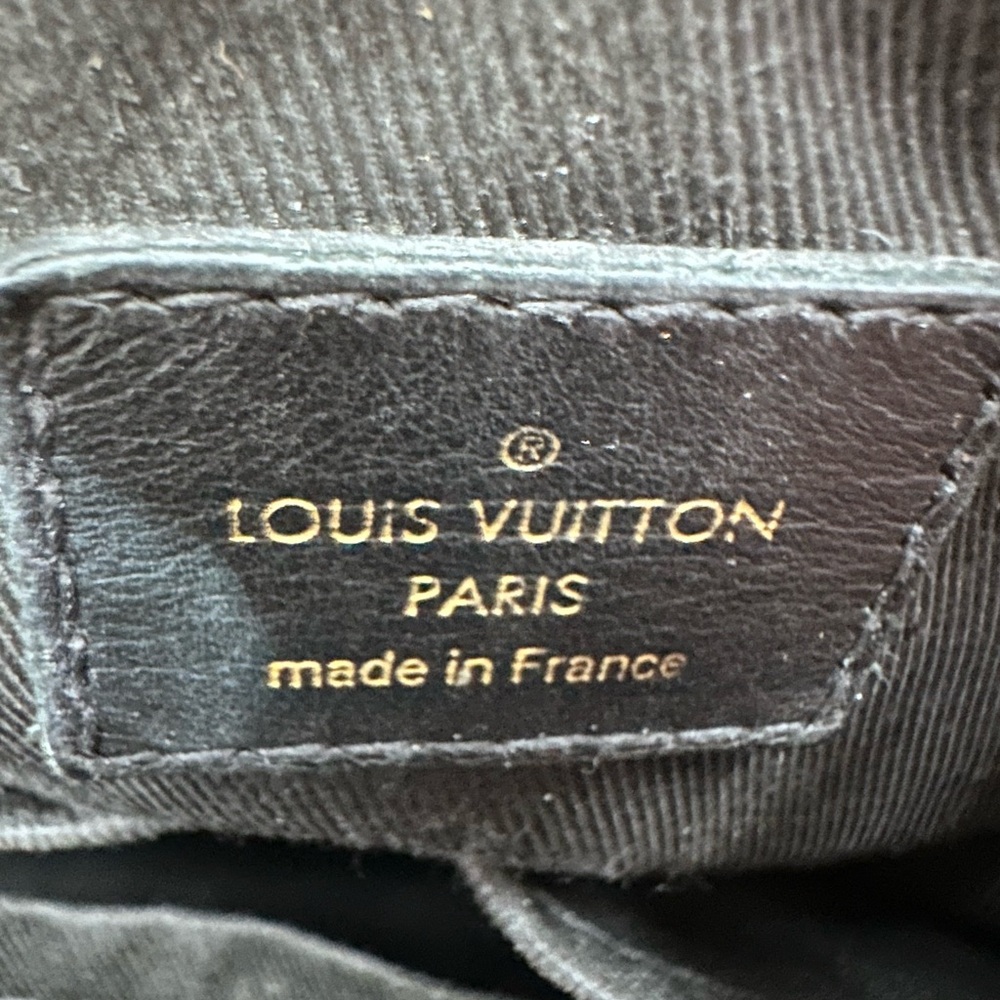 Louis Vuitton Odeon Tote MM bag - Picture 8 of 15
